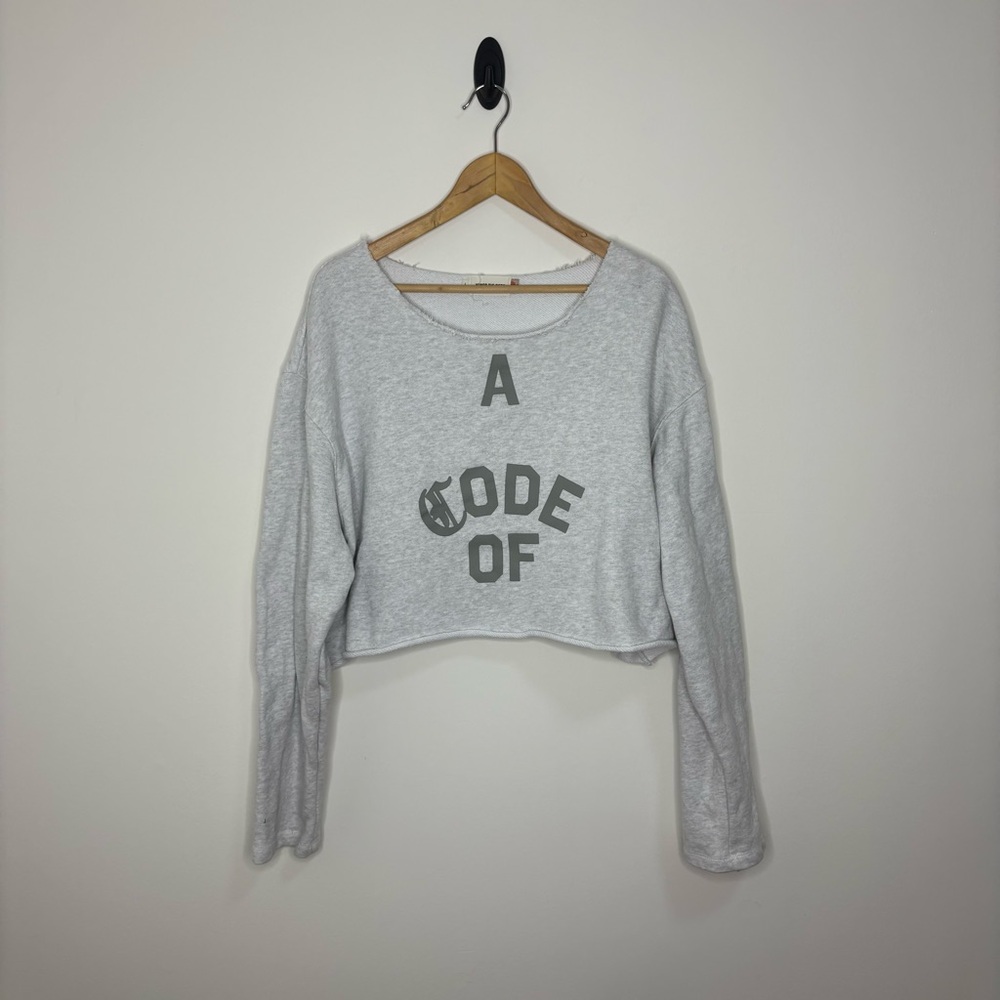 Honor The Gift A Code Of Cropped Raw Hem Crewneck Sweater size large grey